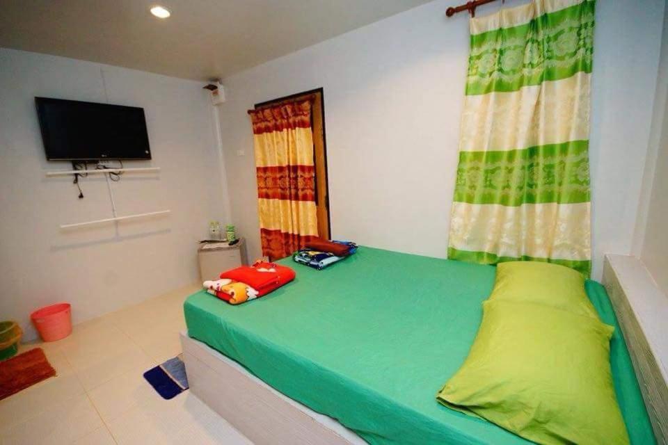 Boon Nam Fah Resort Chao Lao Beach Quarto foto